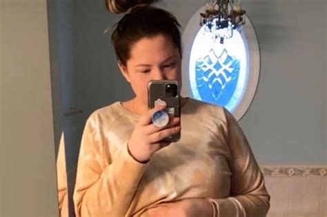 Pregnant Teen Mom star Kailyn Lowry poses completely nude